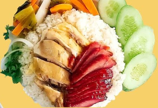 Hainanese Chicken Rice (Cơm gà Hải Nam)