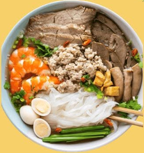 Phnom Penh-style Noodle Soup (Hủ tíu Nam Vang)